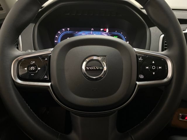Used 2024 Volvo XC90 T8 Plus w/ Protection Package Premier AWD/4WD image 43