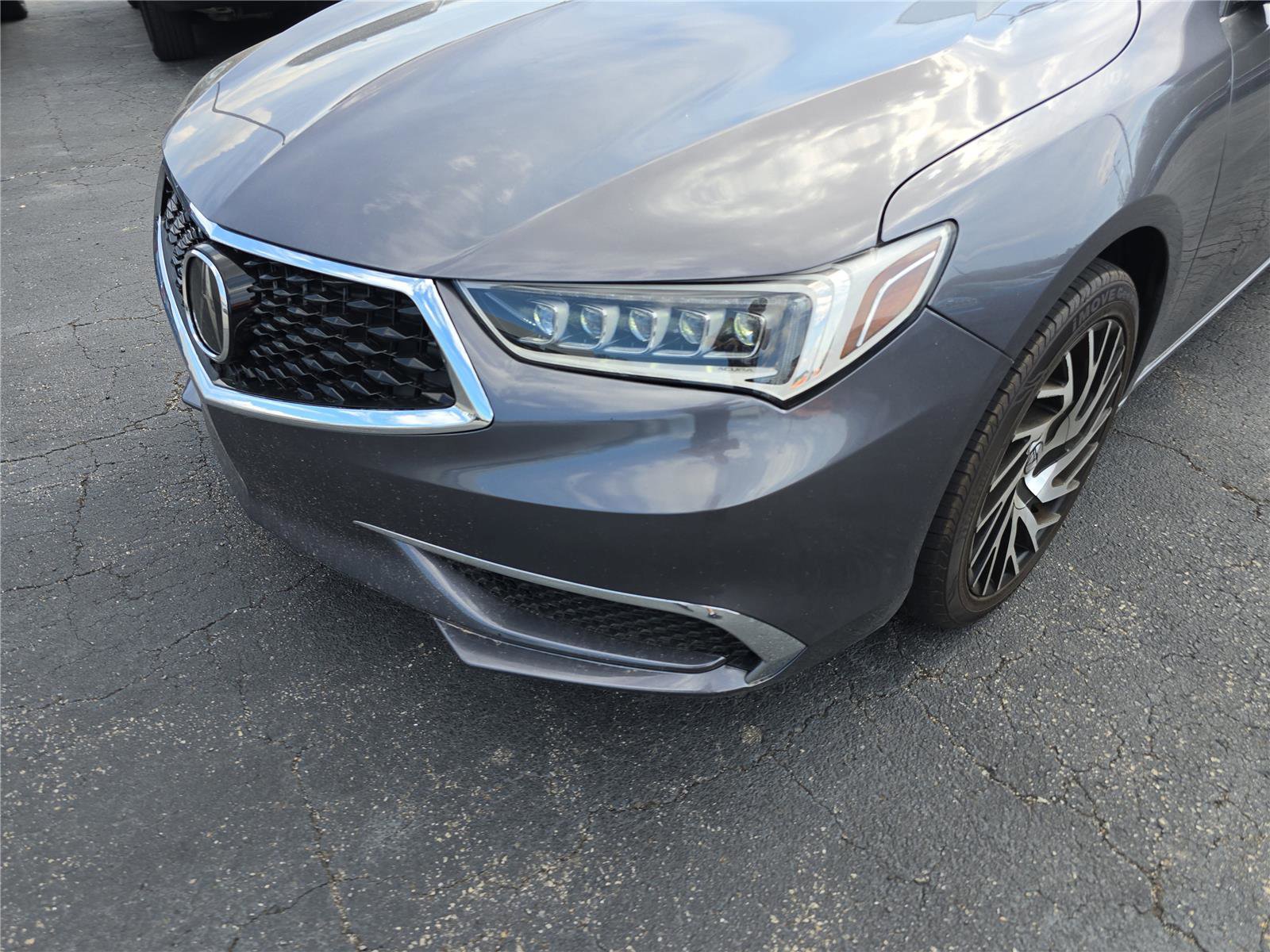 Used 2020 Acura TLX w/ Technology Package image 9