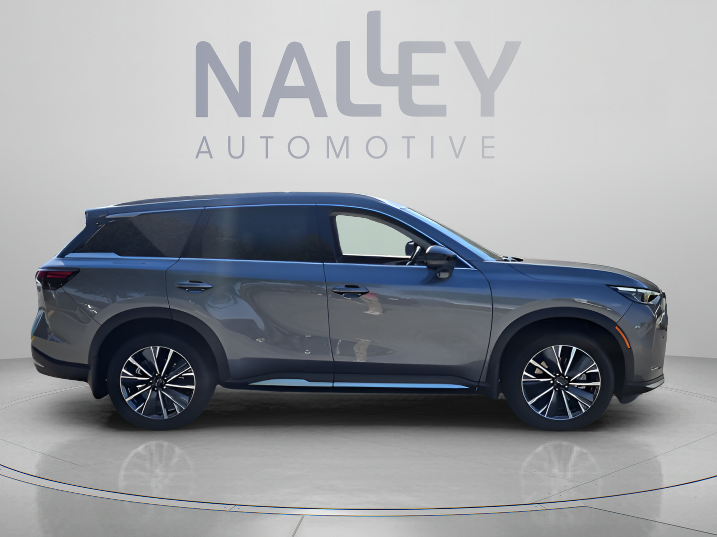 Used 2026 INFINITI QX60 Luxe w/ Family Package AWD/4WD image 6