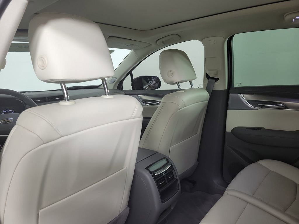 Certified 2023 Cadillac XT5 Premium Luxury w/ Technology Package FWD image 12