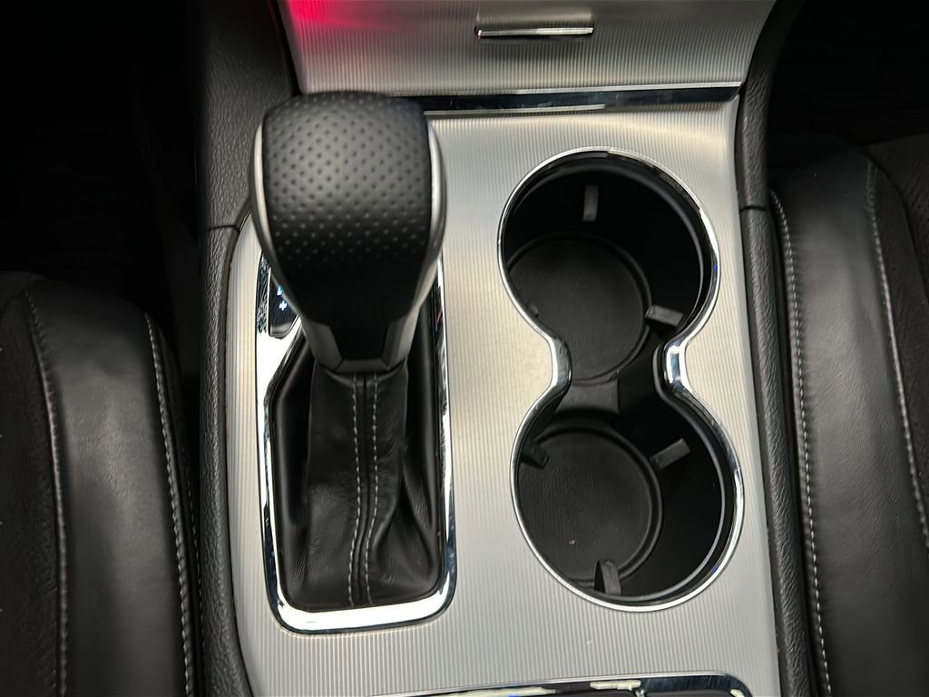 Used 2020 Jeep Grand Cherokee SRT AWD/4WD image 32