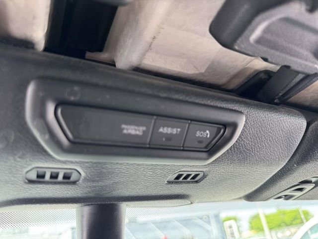 Used 2023 Jeep Wrangler Unlimited Sahara w/ Cold Weather Group AWD/4WD image 40