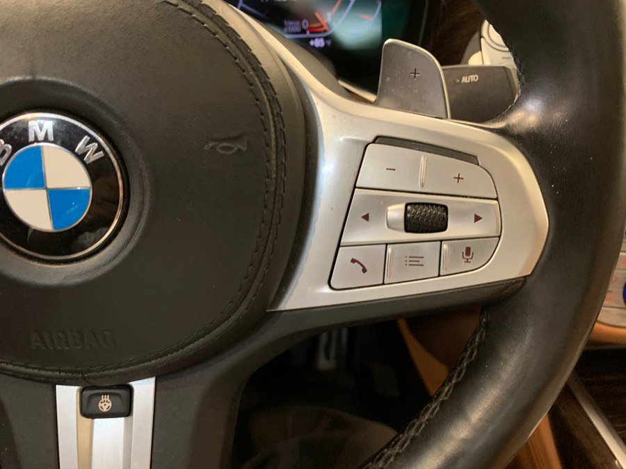 Used 2021 BMW 750i xDrive w/ Executive Package AWD/4WD image 24
