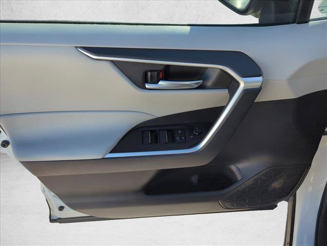 Certified 2022 Toyota RAV4 XLE w/ Convenience Package FWD image 10