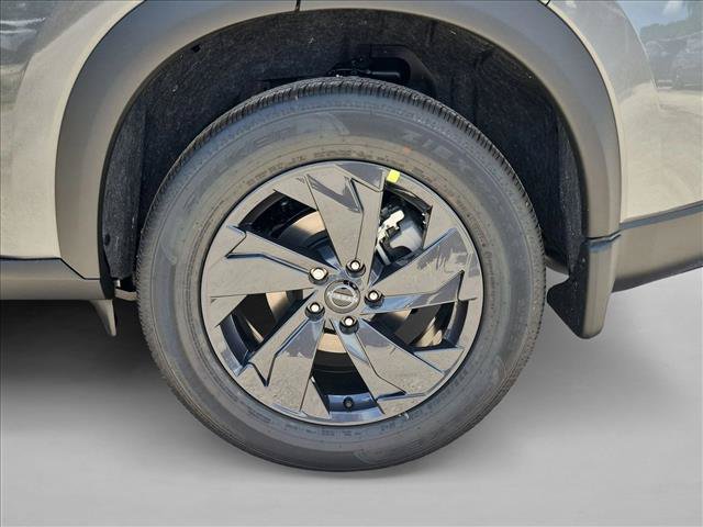 New 2027 Nissan Rogue SV FWD image 9