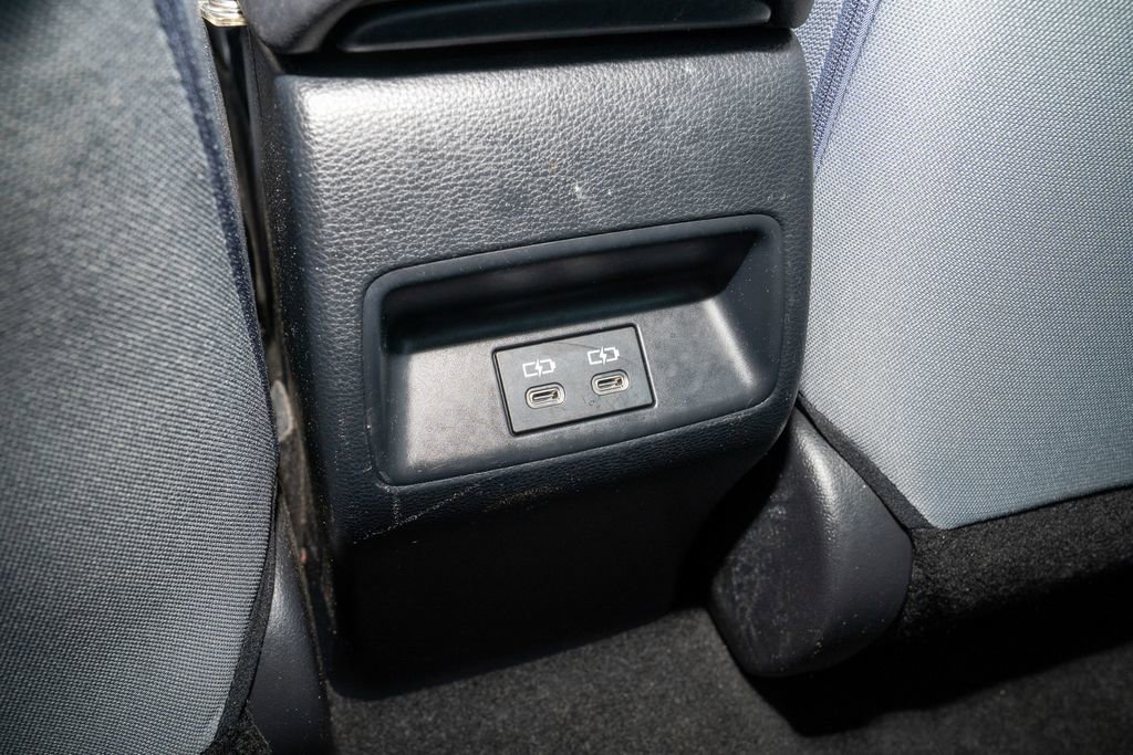 Used 2023 Toyota Corolla SE image 7