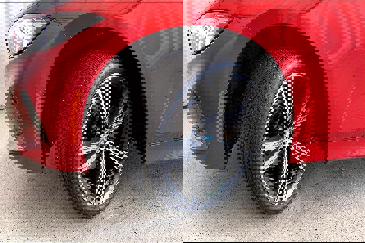 Used 2024 BMW 330i Sedan w/ Convenience Package image 20