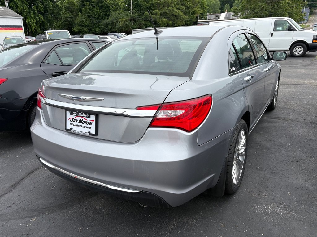Used 2013 Chrysler 200 Limited w/ Sun/Sound Group FWD image 2