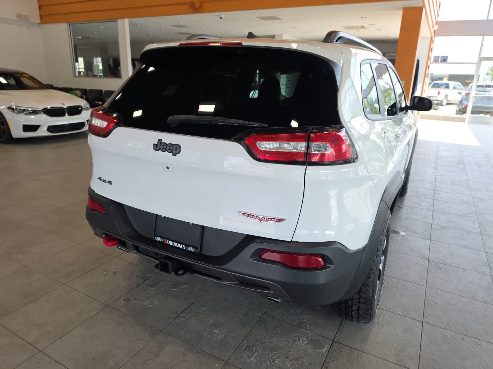 Used 2016 Jeep Cherokee Trailhawk w/ Cold Weather Group AWD/4WD image 8
