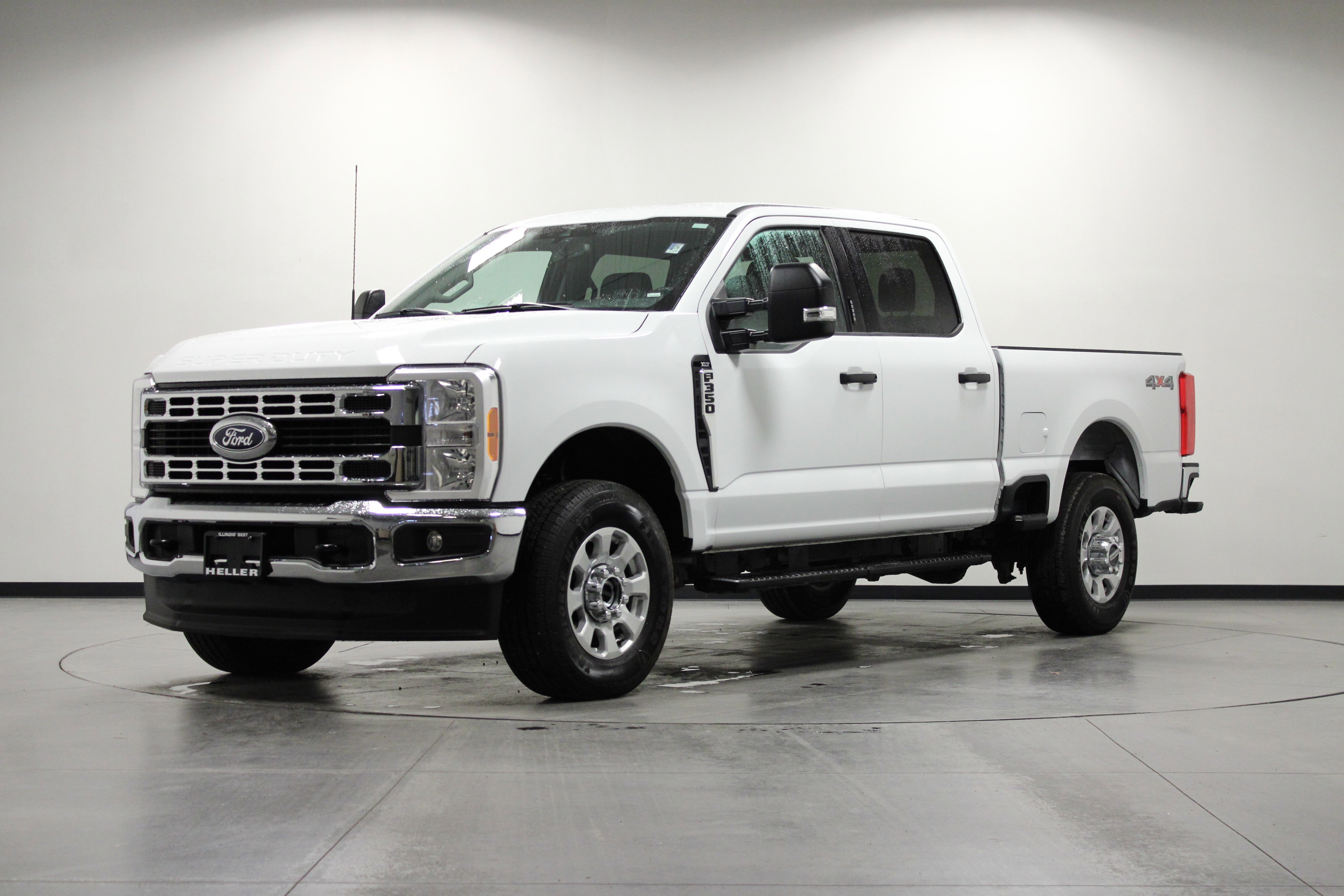 Used 2023 Ford F350 XLT image 8