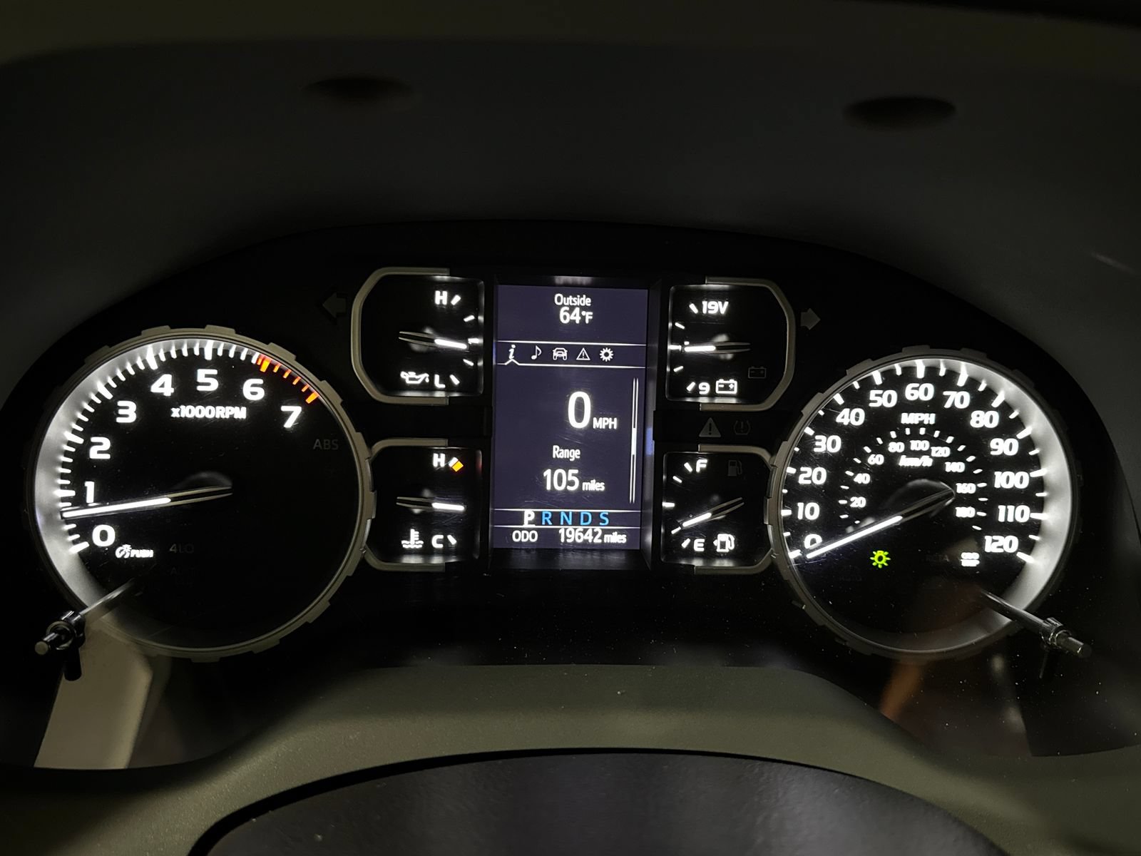 Used 2021 Toyota Tundra SR5 w/ SR5 Upgrade Package AWD/4WD image 20