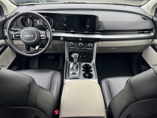 Certified 2024 Kia Carnival LX image 10