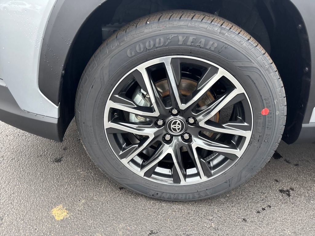 New 2026 Toyota Corolla Cross XLE image 9