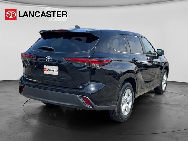 Certified 2025 Toyota Highlander LE FWD image 7