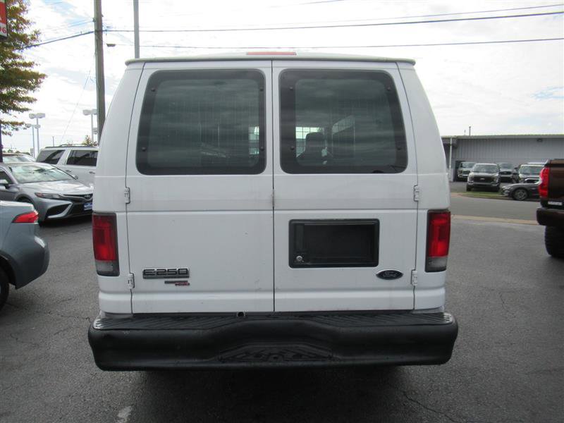 Used 2011 Ford E-250 and Econoline 250 w/ Insulation Pkg image 5