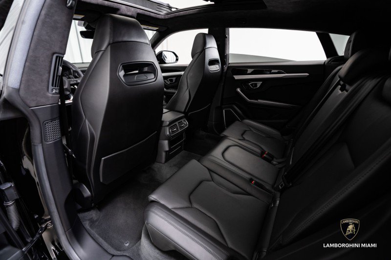 Used 2021 Lamborghini Urus image 54