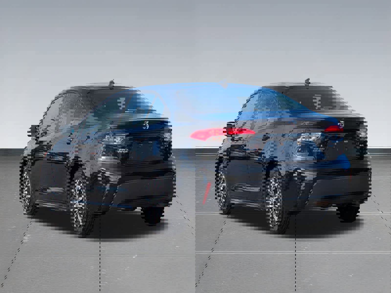 Used 2022 Toyota Corolla LE image 4