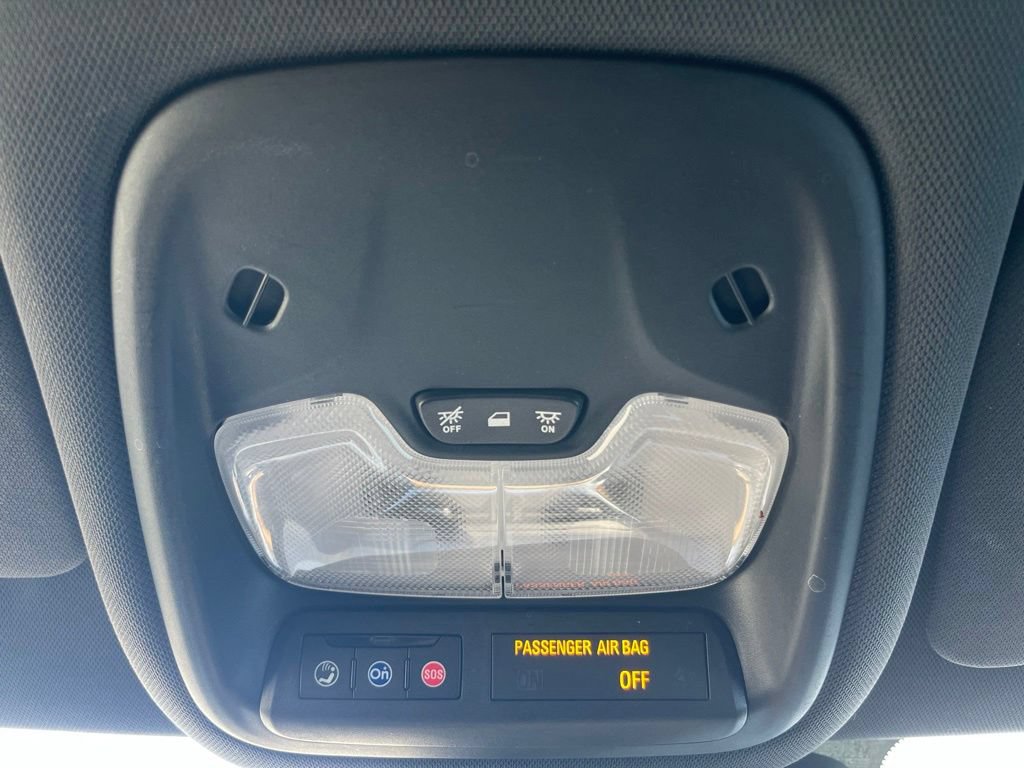 Used 2021 Chevrolet TrailBlazer ACTIV w/ Technology Package AWD/4WD image 19