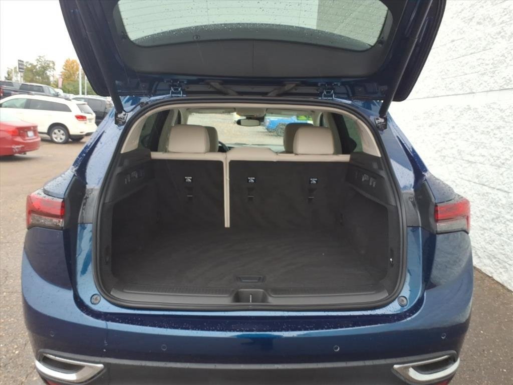 Certified 2022 Buick Envision Essence w/ Safety Package image 9