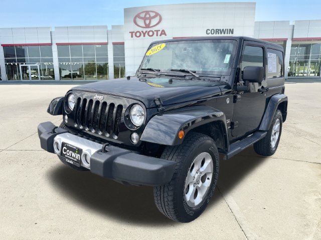 Used 2015 Jeep Wrangler Sahara w/ Connectivity Group AWD/4WD image 7