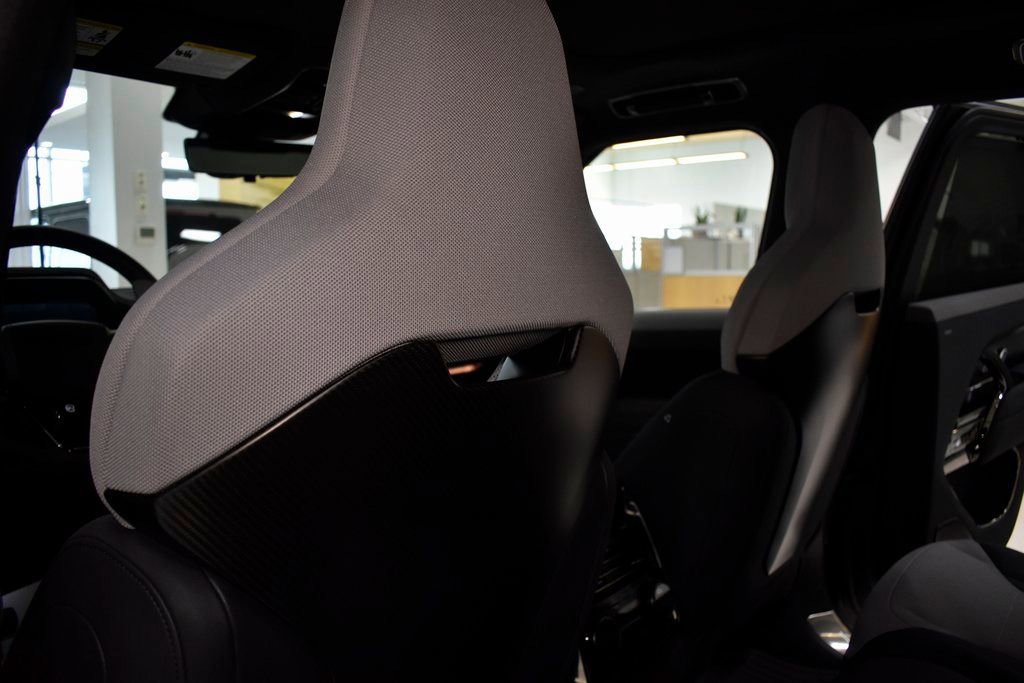 Used 2025 Land Rover Range Rover Sport SV Edition Two image 33