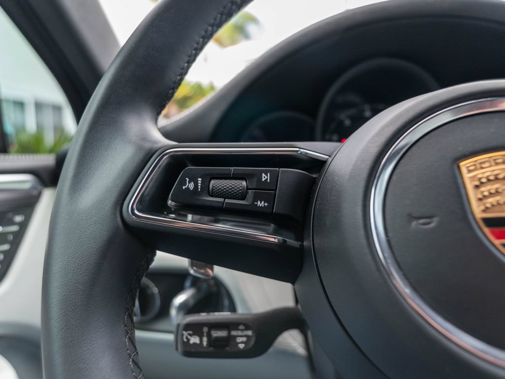 Used 2024 Porsche Macan GTS AWD/4WD image 18