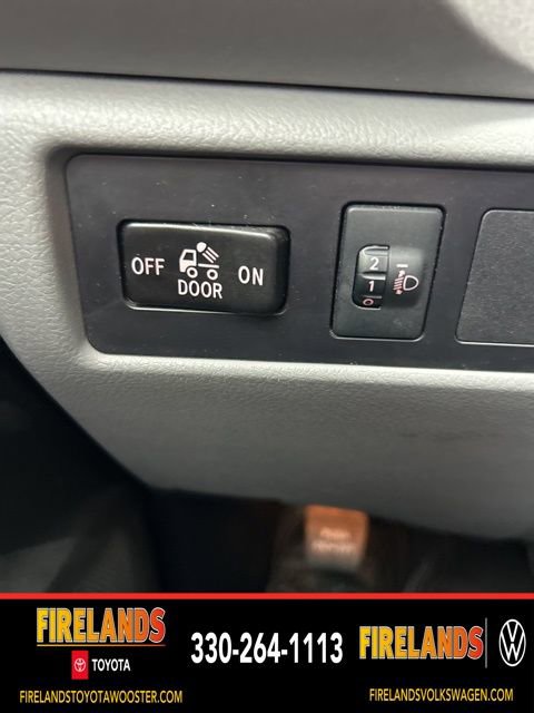 Used 2013 Toyota Tundra 2WD CrewMax w/ Tow Pkg image 19