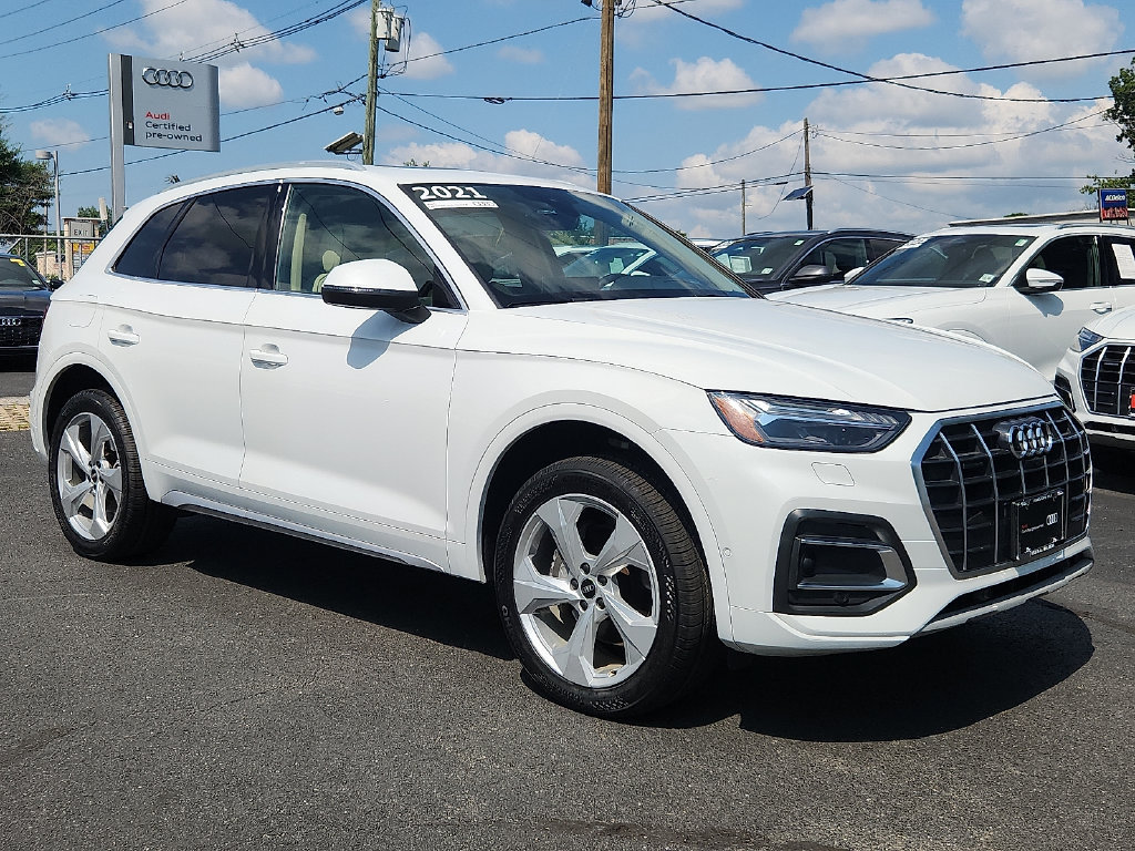 Used 2021 Audi Q5 Prestige w/ Prestige Package AWD/4WD image 2