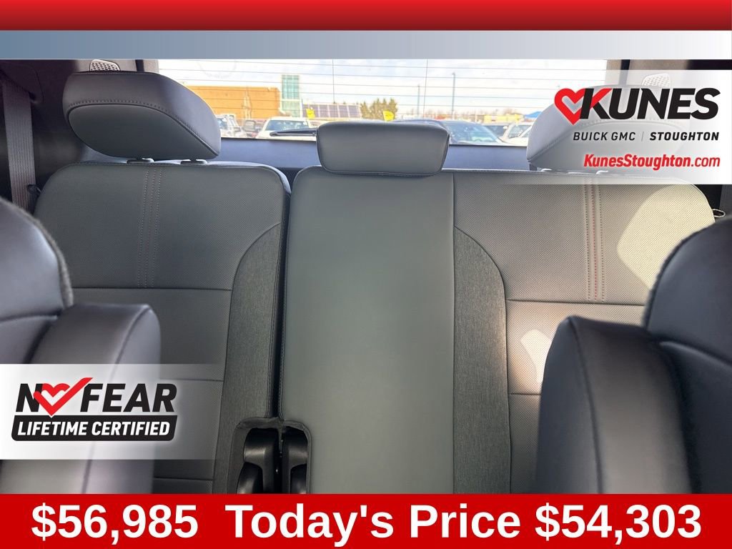New 2026 GMC Acadia AT4 w/ Luxury Package AWD/4WD image 40