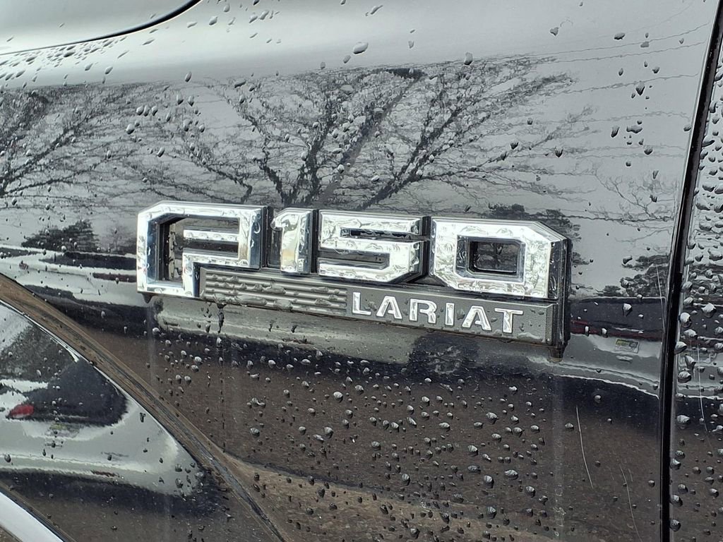 Used 2016 Ford F150 Lariat w/ Equipment Group 502A Luxury image 8
