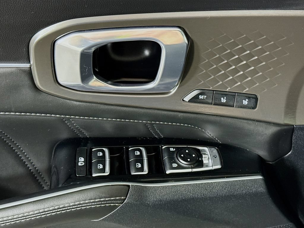 Certified 2023 Kia Sorento SX AWD/4WD image 27