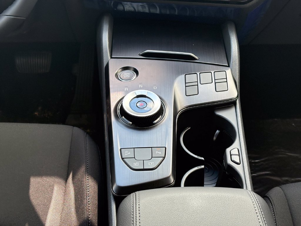 New 2026 Kia Sportage LX FWD image 17