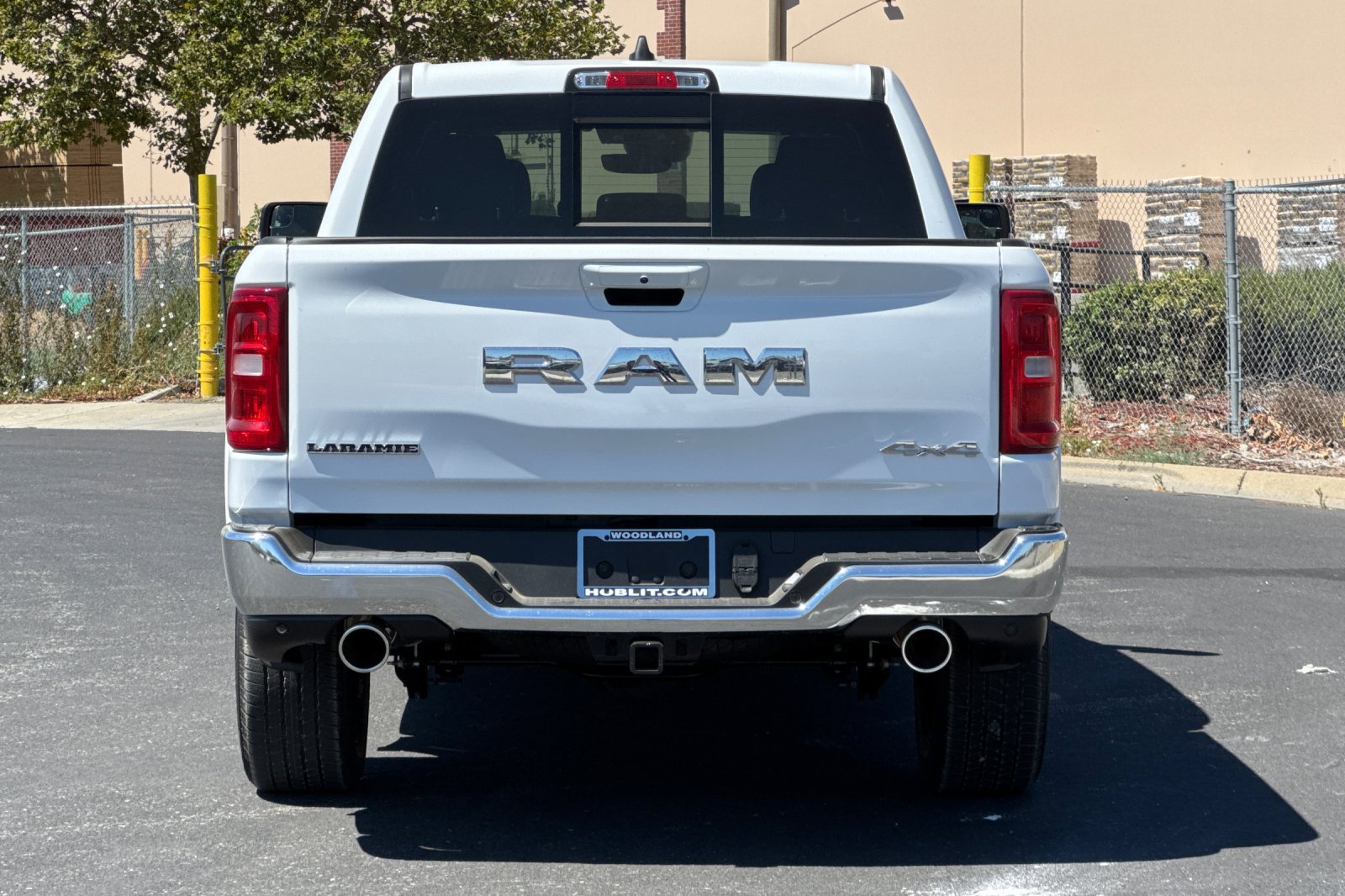 New 2026 RAM 1500 Laramie AWD/4WD image 4