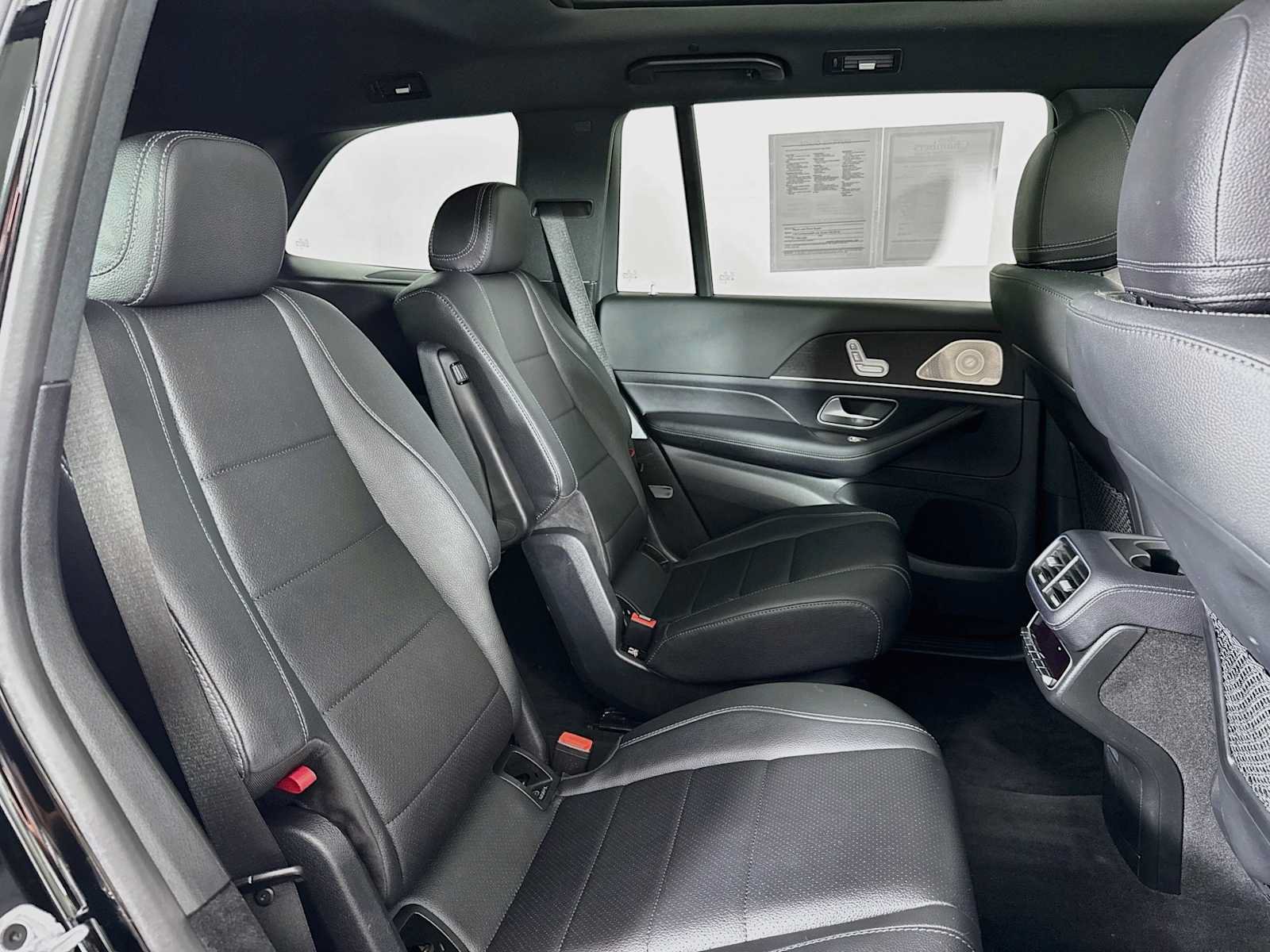 Used 2024 Mercedes-Benz GLS 450 4MATIC image 26