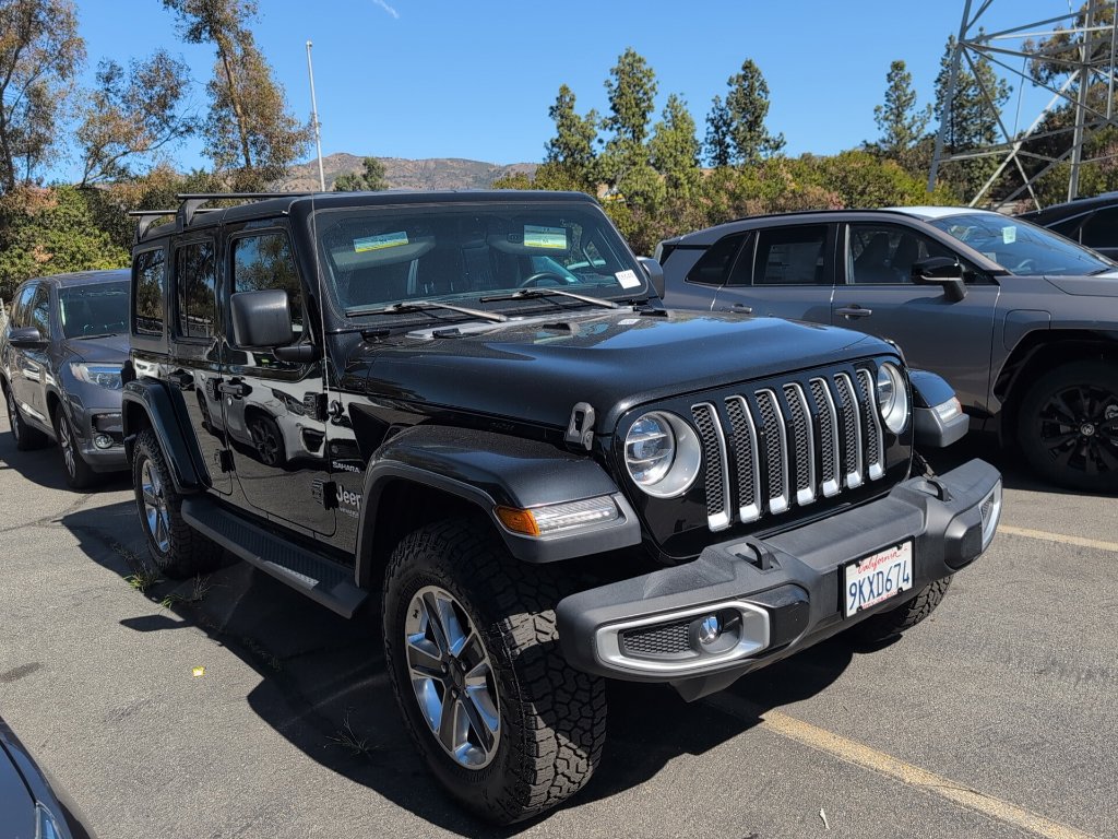 Used 2020 Jeep Wrangler Unlimited Sahara w/ LED Lighting Group AWD/4WD image 3