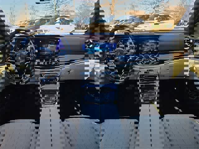 Used 2021 Mercedes-Benz E 350 Sedan image 17