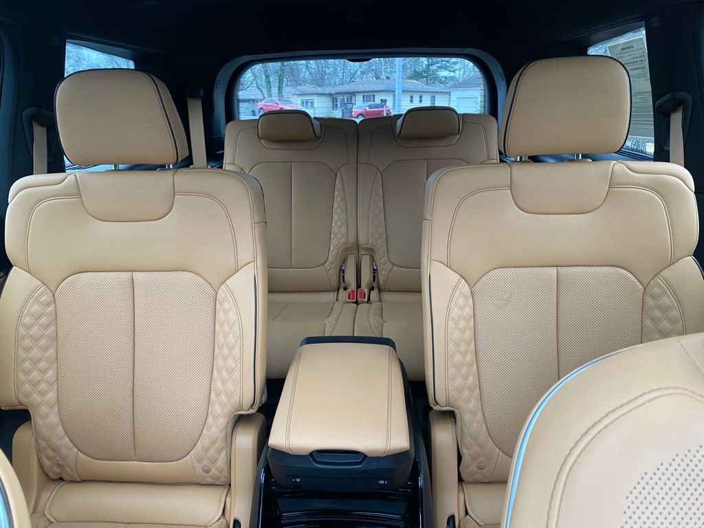 Used 2021 Jeep Grand Cherokee L Summit image 28