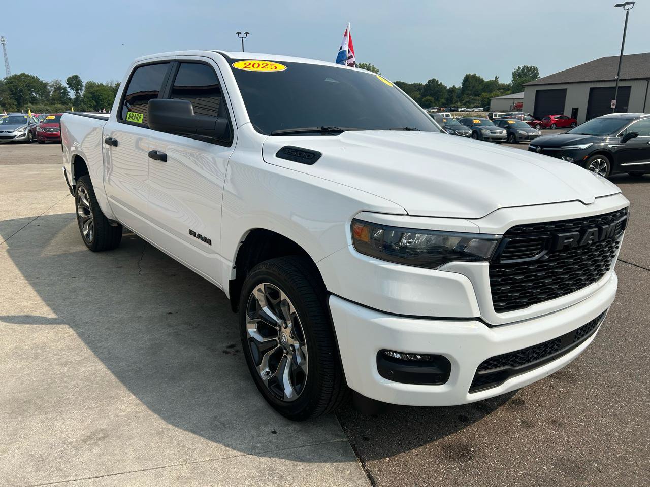 Used 2025 RAM 1500 Tradesman AWD/4WD image 3