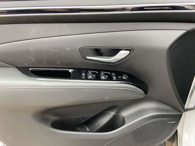 Certified 2024 Hyundai Santa Cruz Limited image 18