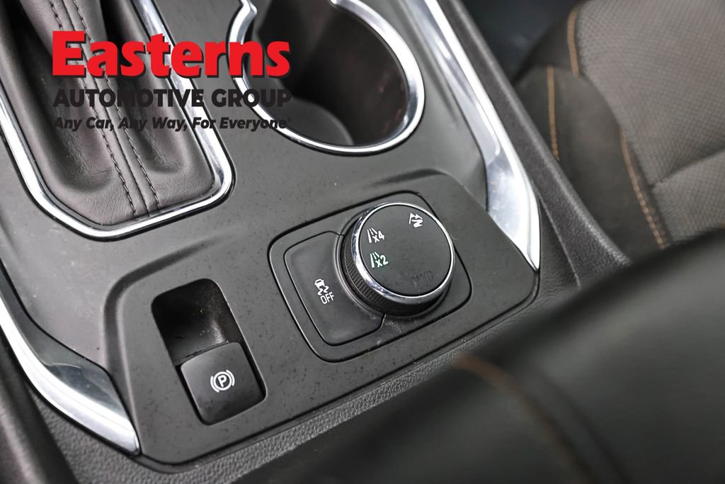 Used 2018 Chevrolet Traverse LS AWD/4WD image 19