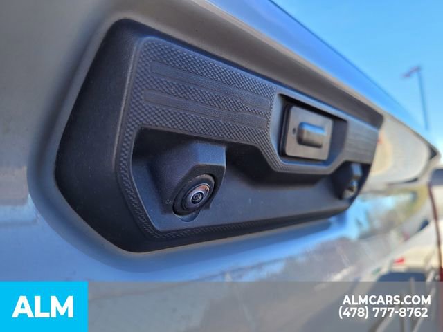 Used 2025 Chevrolet Silverado 2500 Custom w/ Custom Convenience Package image 15