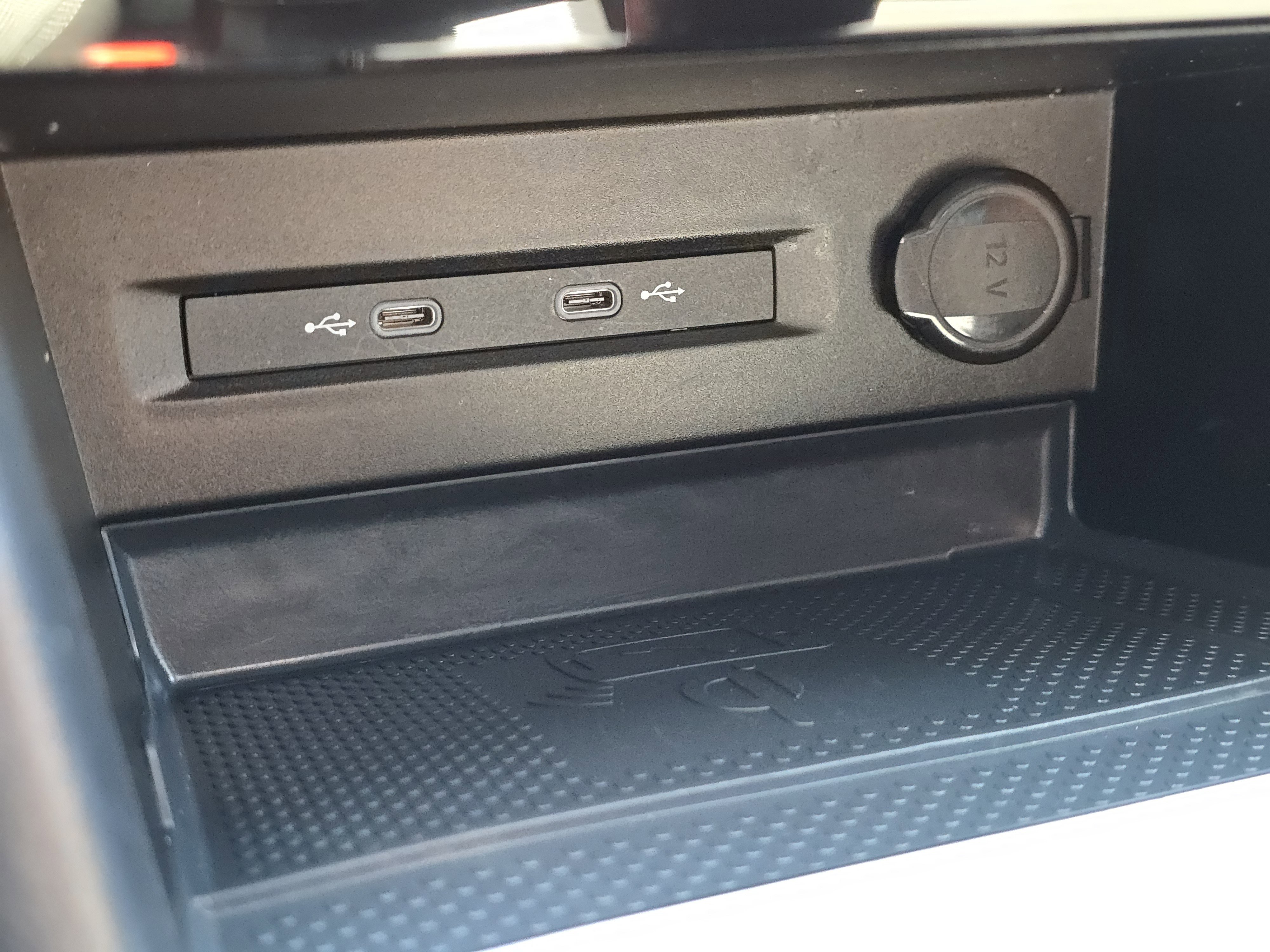 Certified 2023 Volkswagen Taos SE w/ Panoramic Sunroof Package image 24