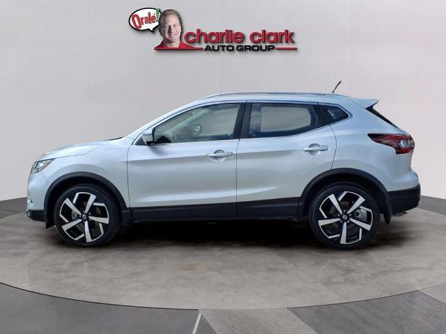 Certified 2022 Nissan Rogue Sport SL AWD/4WD image 2