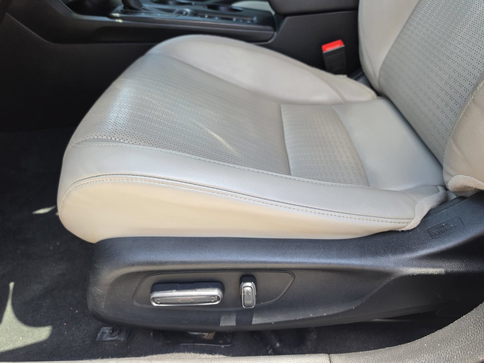 Used 2023 Honda Civic Touring image 13