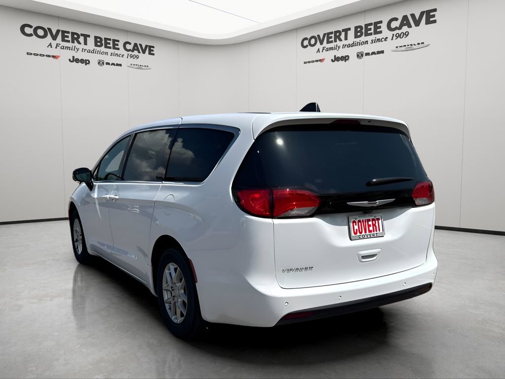 New 2026 Chrysler Voyager LX image 7