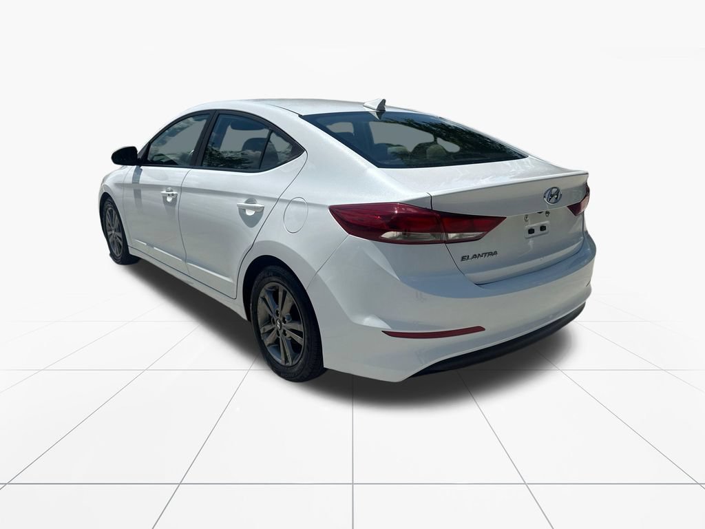 Used 2017 Hyundai Elantra Value Edition w/ Cargo Package FWD image 6