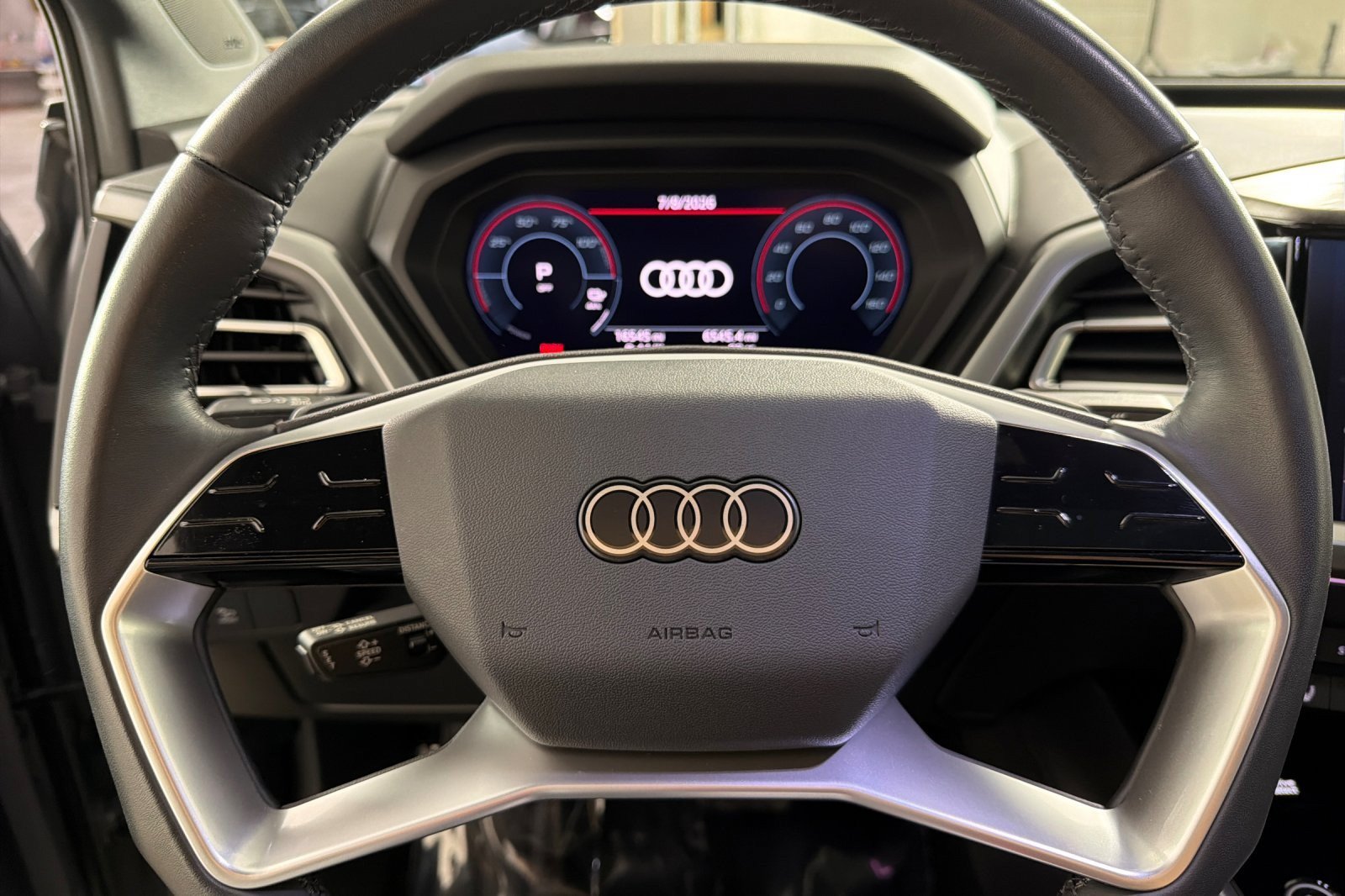 Used 2023 Audi Q4 e-tron Prestige AWD/4WD image 22