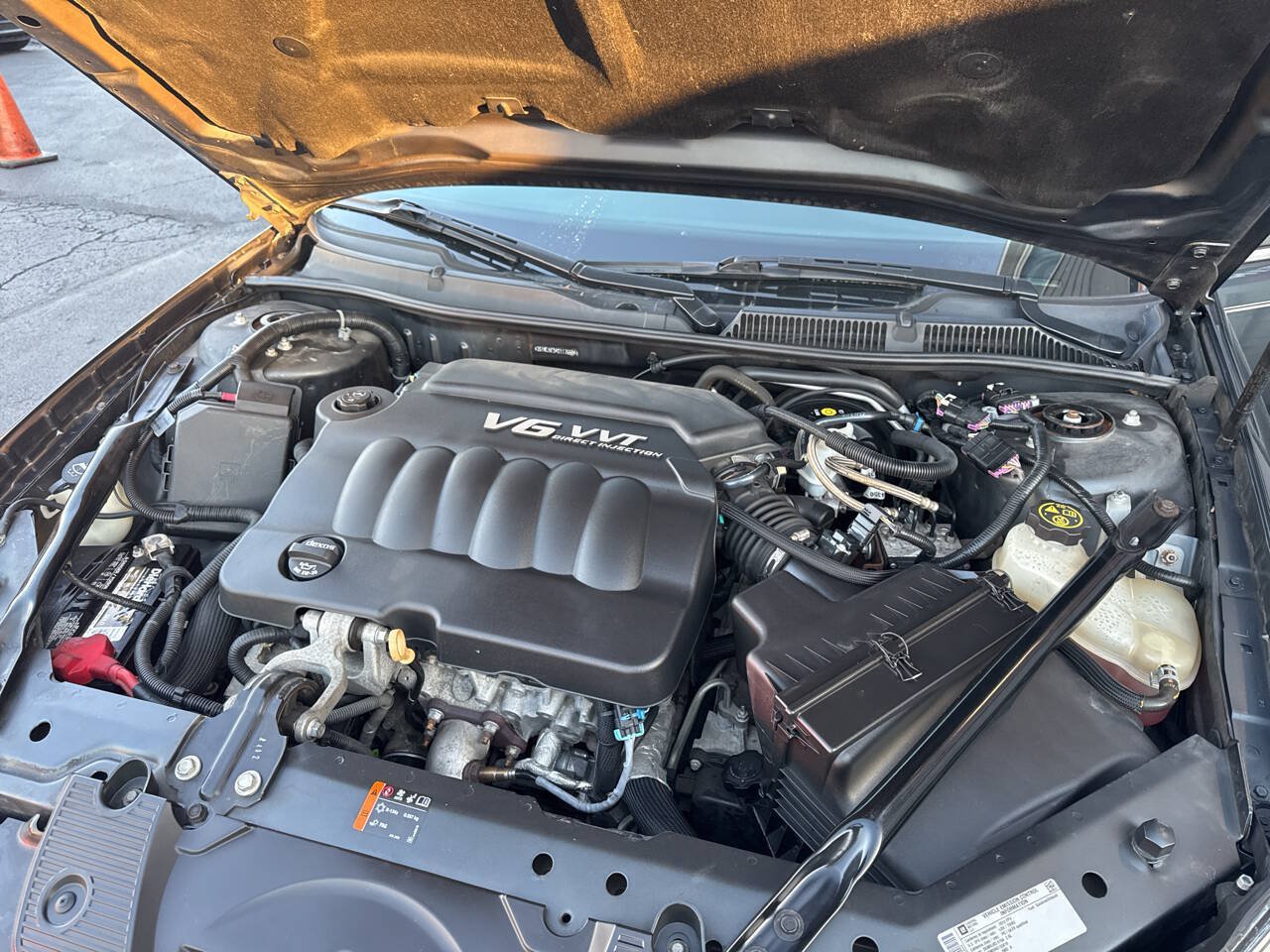 Used 2013 Chevrolet Impala LTZ FWD image 12