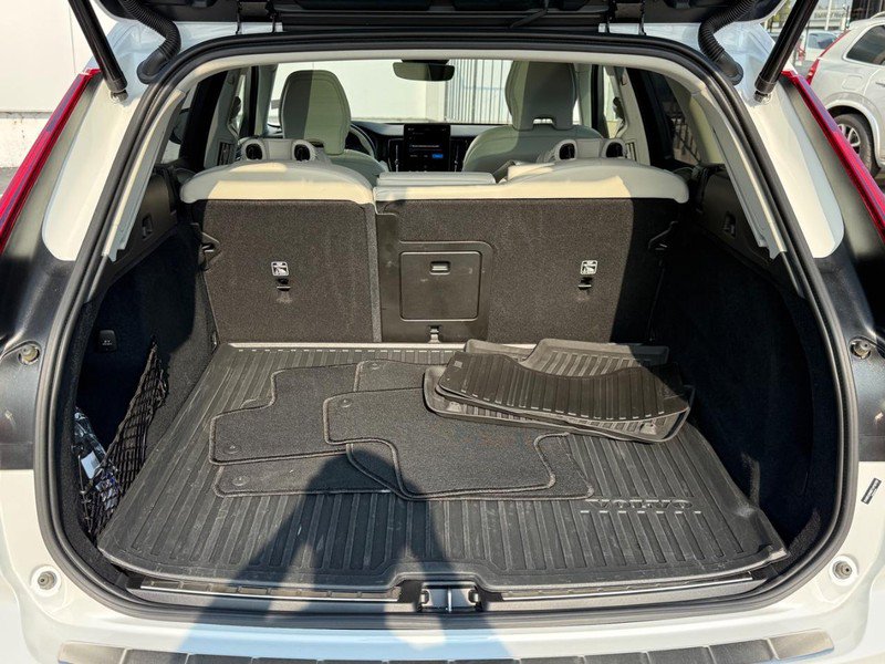 Certified 2026 Volvo XC60 B5 Ultra AWD/4WD image 5