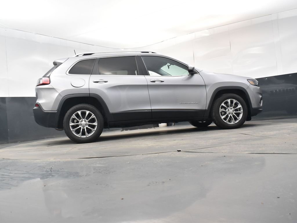 Used 2019 Jeep Cherokee Latitude Plus image 28